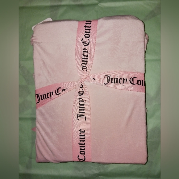 Juicy Couture Pajamas Sleepwear Set Velour Crewneck Joggers Shorts JC6488 - Picture 4 of 5